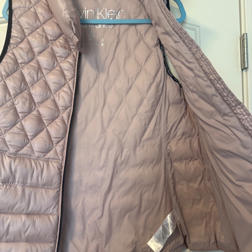 Calvin Klein Performance Women’s Pink Sleeveless Puffer Vest‎ Size L - Picture 4 of 10